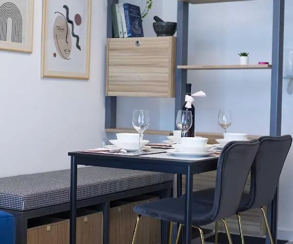 Turquoise River View, Appartamento *